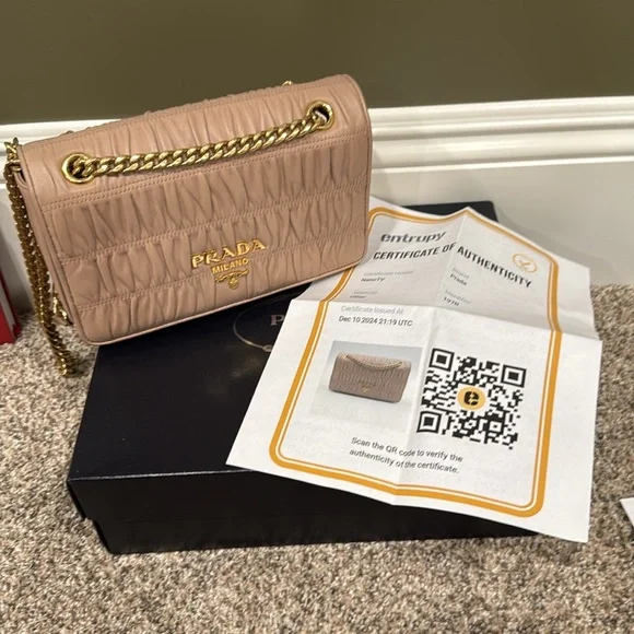 ❌SOLD❌Prada beige Napa Gaugre Crossbody gold hardware comes in full kit box - Picture 7 of 7